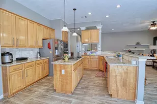 2123 Meadow Park Cir, Missouri City, TX 77459 - Photo 15