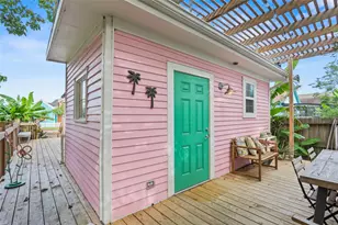 1301 15th St, Galveston, TX 77550 - Photo 25