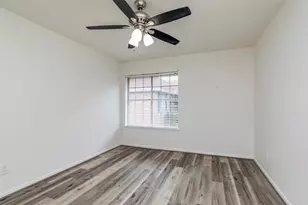 2350 Bering Dr, Houston, TX 77057 - Photo 13