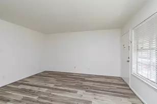 2350 Bering Dr, Houston, TX 77057 - Photo 5