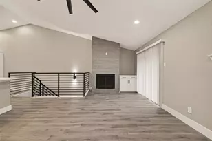 6750 Sands Point Dr, Houston, TX 77074 - Photo 13