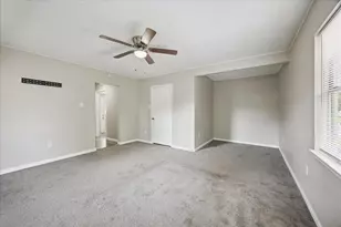 1011 12th 1/2 Street N, Texas City, TX 77590 - Photo 7