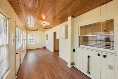 810 Main Street, Hempstead, TX 77445 - Photo 23