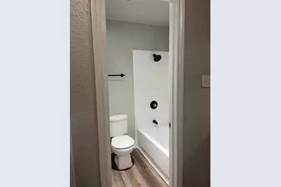 9255 W Sam Houston Pkwy S Parkway #203, Houston, TX 77099 - Photo 5