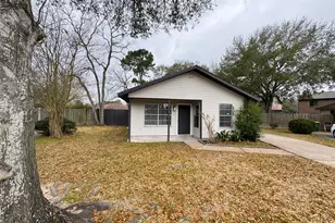 918 Bolton Ct, Tomball, TX 77375 - Photo 3