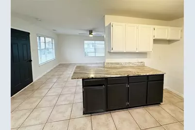 918 Bolton Court, Tomball, TX 77375 - Photo 7