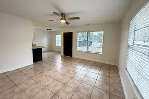 918 Bolton Ct, Tomball, TX 77375 - Photo 11