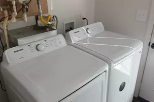 1406 Kirwin St, Galveston, TX 77551 - Photo 7