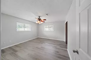 592 Florida Park, Conroe, TX 77302 - Photo 17