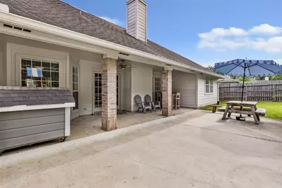 210 Regal Lane, Liberty, TX 77575 - Photo 13
