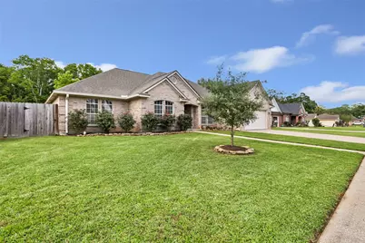 210 Regal Lane, Liberty, TX 77575 - Photo 3