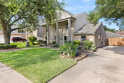 4134 Lakepointe Forest Drive, Seabrook, TX 77586 - Photo 3