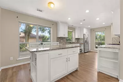 4134 Lakepointe Forest Drive, Seabrook, TX 77586 - Photo 9