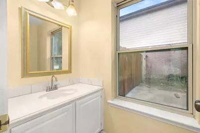 4134 Lakepointe Forest Drive, Seabrook, TX 77586 - Photo 13