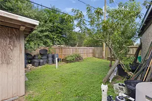 4134 Lakepointe Forest Dr, Seabrook, TX 77586 - Photo 17