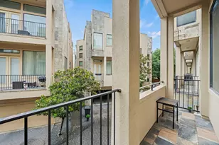 2413 Ralph St, Houston, TX 77006 - Photo 5