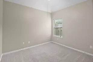 10 Hickory Ln, Dayton, TX 77535 - Photo 13