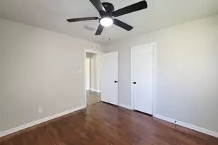 5815 Southseas St, Houston, TX 77033 - Photo 23