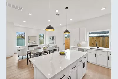 243 Rebecca Street #F, Houston, TX 77022 - Photo 9