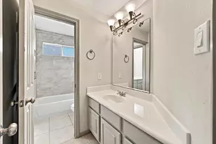 4427 Shady River, Missouri City, TX 77459 - Photo 37