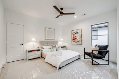 1634 Castle Court, Houston, TX 77006 - Photo 39