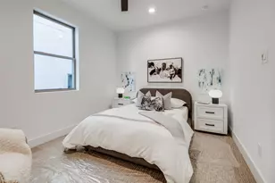 1634 Castle Ct, Houston, TX 77006 - Photo 33