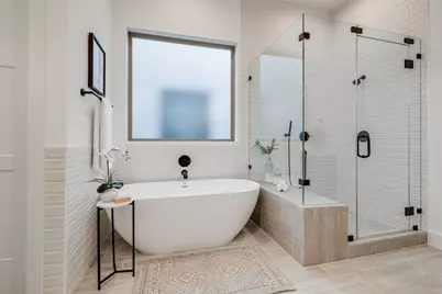 1634 Castle Court, Houston, TX 77006 - Photo 27