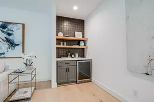 1634 Castle Ct, Houston, TX 77006 - Photo 35