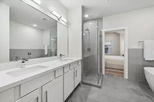 6338 Paddington Bnd Dr, Houston, TX 77008 - Photo 19