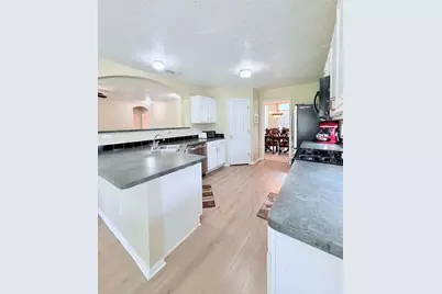 7222 Foxshadows Lane, Humble, TX 77338 - Photo 13