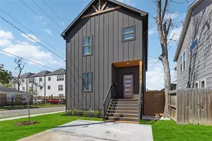 801 E 32nd 1/2 St, Houston, TX 77022 - Photo 3