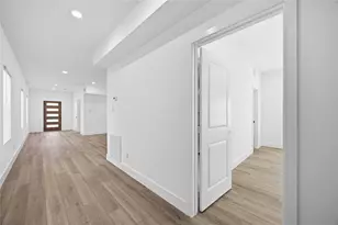 801 E 32nd 1/2 St, Houston, TX 77022 - Photo 15