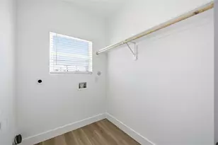 801 E 32nd 1/2 St, Houston, TX 77022 - Photo 25