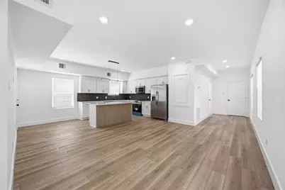 801 E 32nd 1/2 Street, Houston, TX 77022 - Photo 5