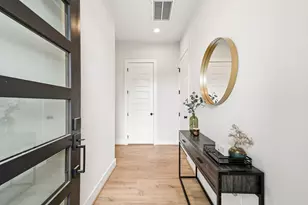 1309 Noble St, Houston, TX 77009 - Photo 3