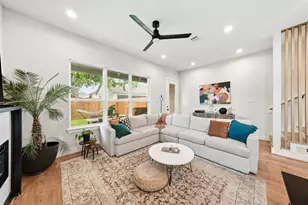 1309 Noble St, Houston, TX 77009 - Photo 9