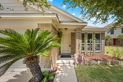 5623 Cinnamon Lake Drive, Baytown, TX 77521 - Photo 1