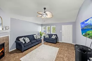 5623 Cinnamon Lake Dr, Baytown, TX 77521 - Photo 3