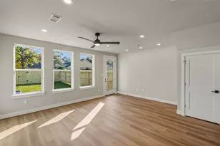 3424 Elser St, Houston, TX 77009 - Photo 5