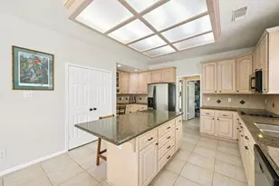 2202 Castle Bay Dr, League City, TX 77573 - Photo 17