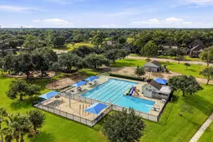 4310 Masters Dr, League City, TX 77573 - Photo 35