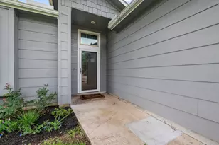 118 N Urbanec St, East Bernard, TX 77435 - Photo 5