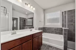 4114 W Bayou Maison Cir, Dickinson, TX 77539 - Photo 17