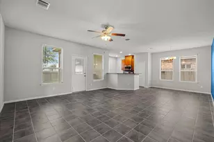 4114 W Bayou Maison Cir, Dickinson, TX 77539 - Photo 5