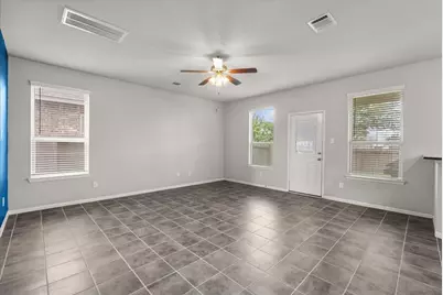 4114 W Bayou Maison Circle, Dickinson, TX 77539 - Photo 7