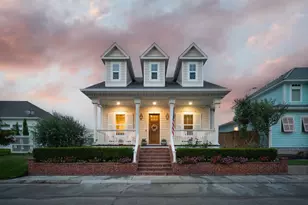 10 Mariner Pass, Galveston, TX 77554 - Photo 1