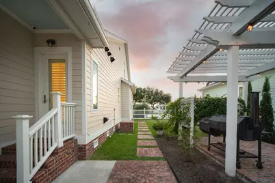 10 Mariner Pass, Galveston, TX 77554 - Photo 31