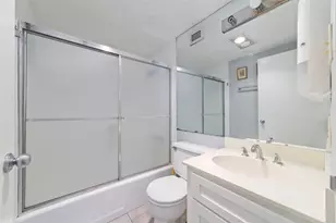 7520 Hornwood Dr 207W, Houston, TX 77036 - Photo 19