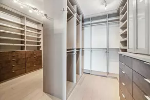 2047 Westcreek Ln, Houston, TX 77027 - Photo 11