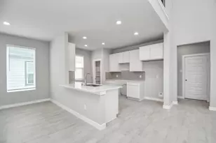 18542 Athena Flower Dr, Fresno, TX 77545 - Photo 7